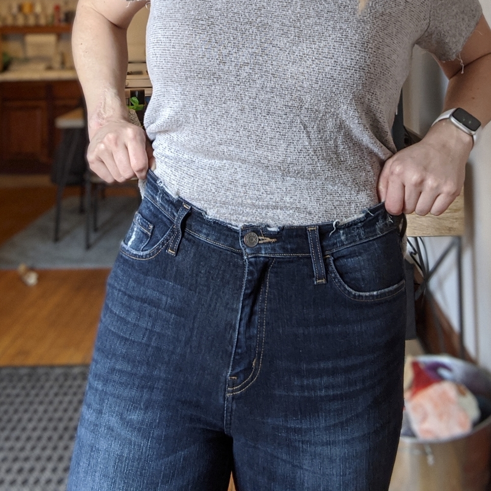 Ankle crop jeans